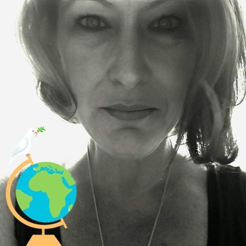 Meet your Posher, Rhia